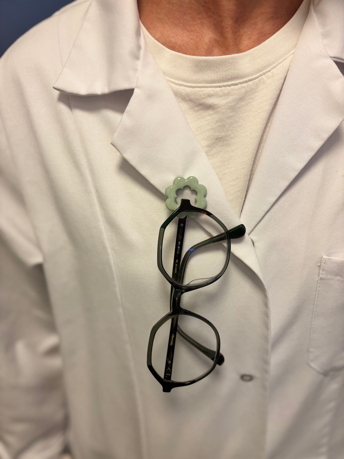Broche lunettes