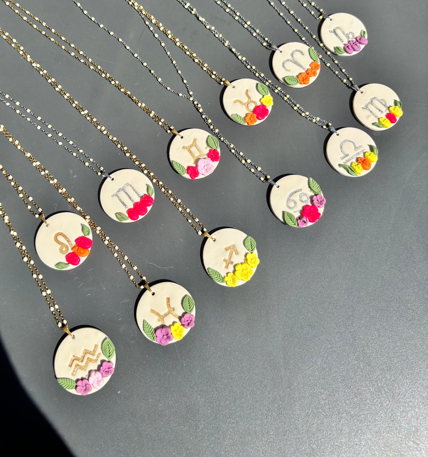 Collier astro