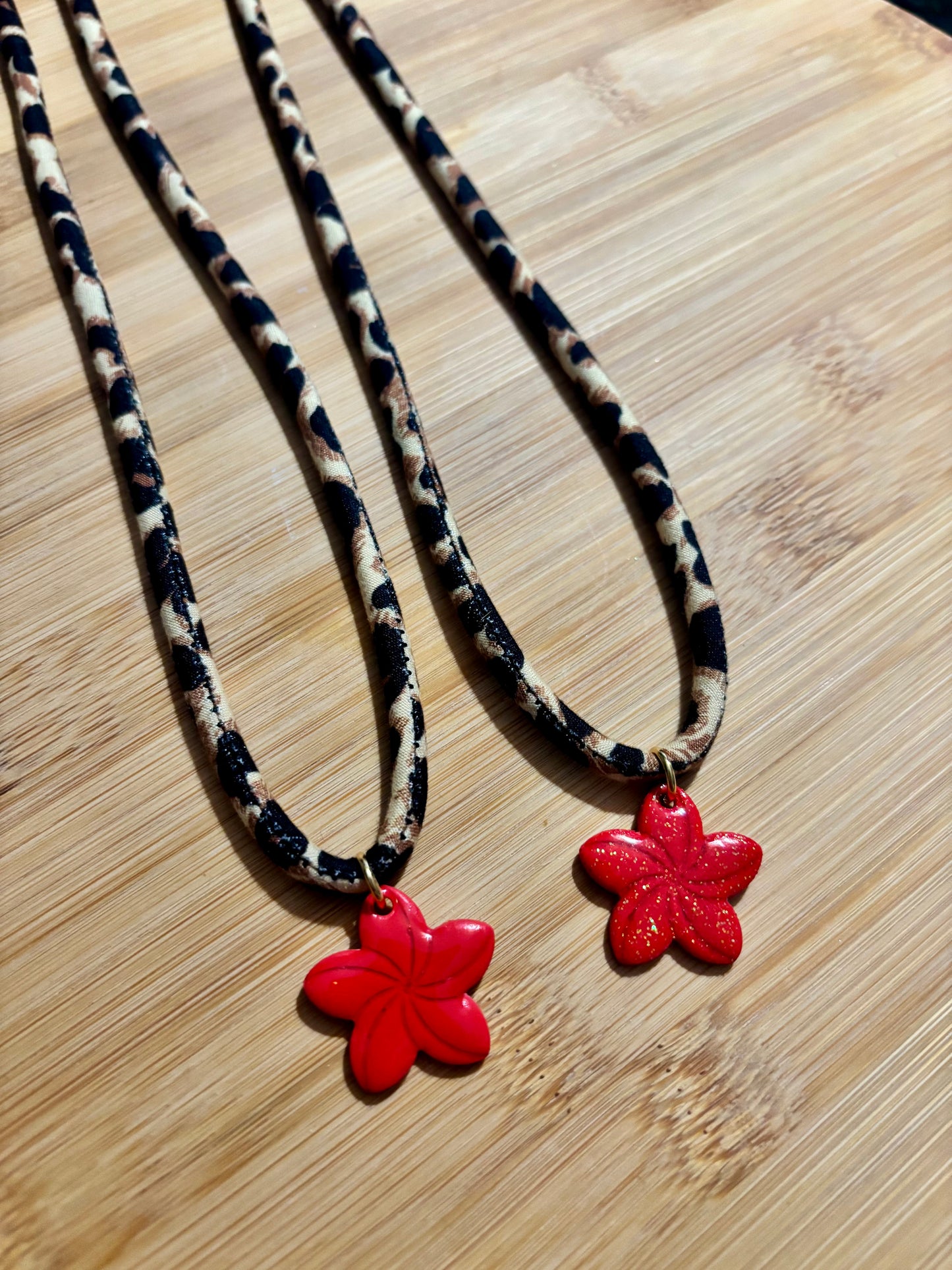 Collier léopard