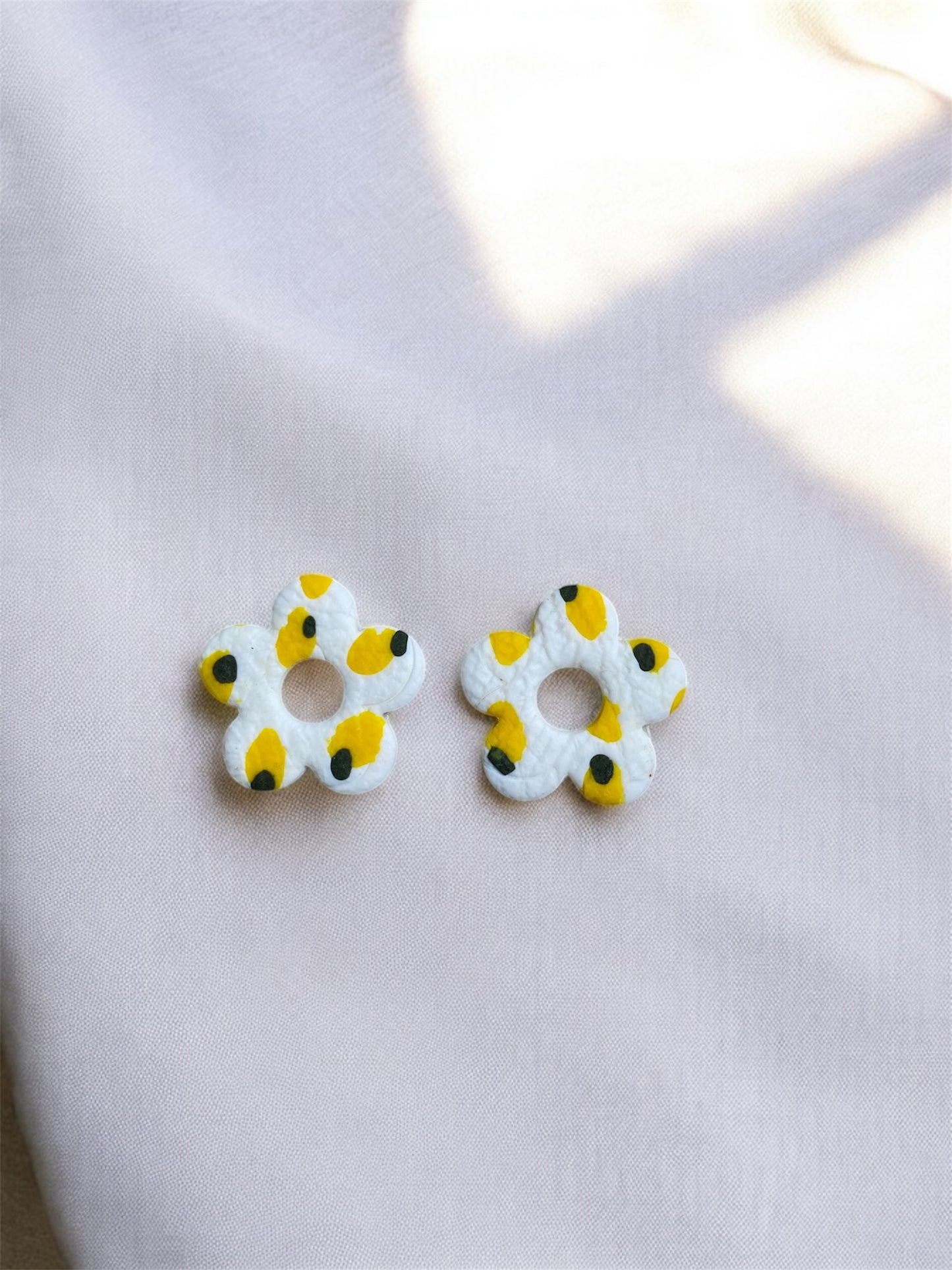 Pampilles mini Nanda motif (sans créoles)